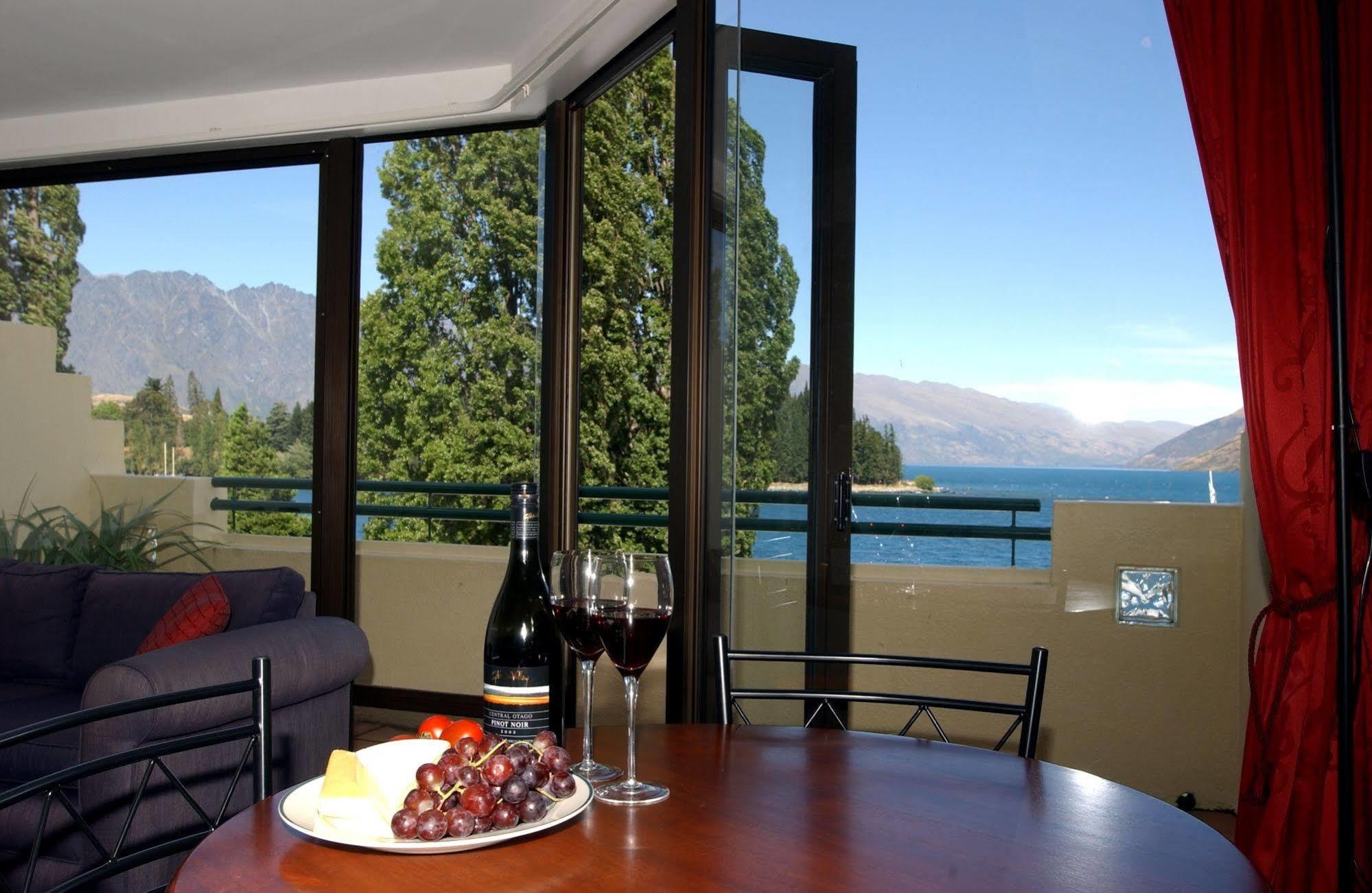 Lakefront Apartments,18 Lake Esplanade Road Queenstown Eksteriør billede